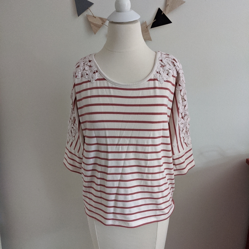 ✨Maison Jules Striped Lace Top Small